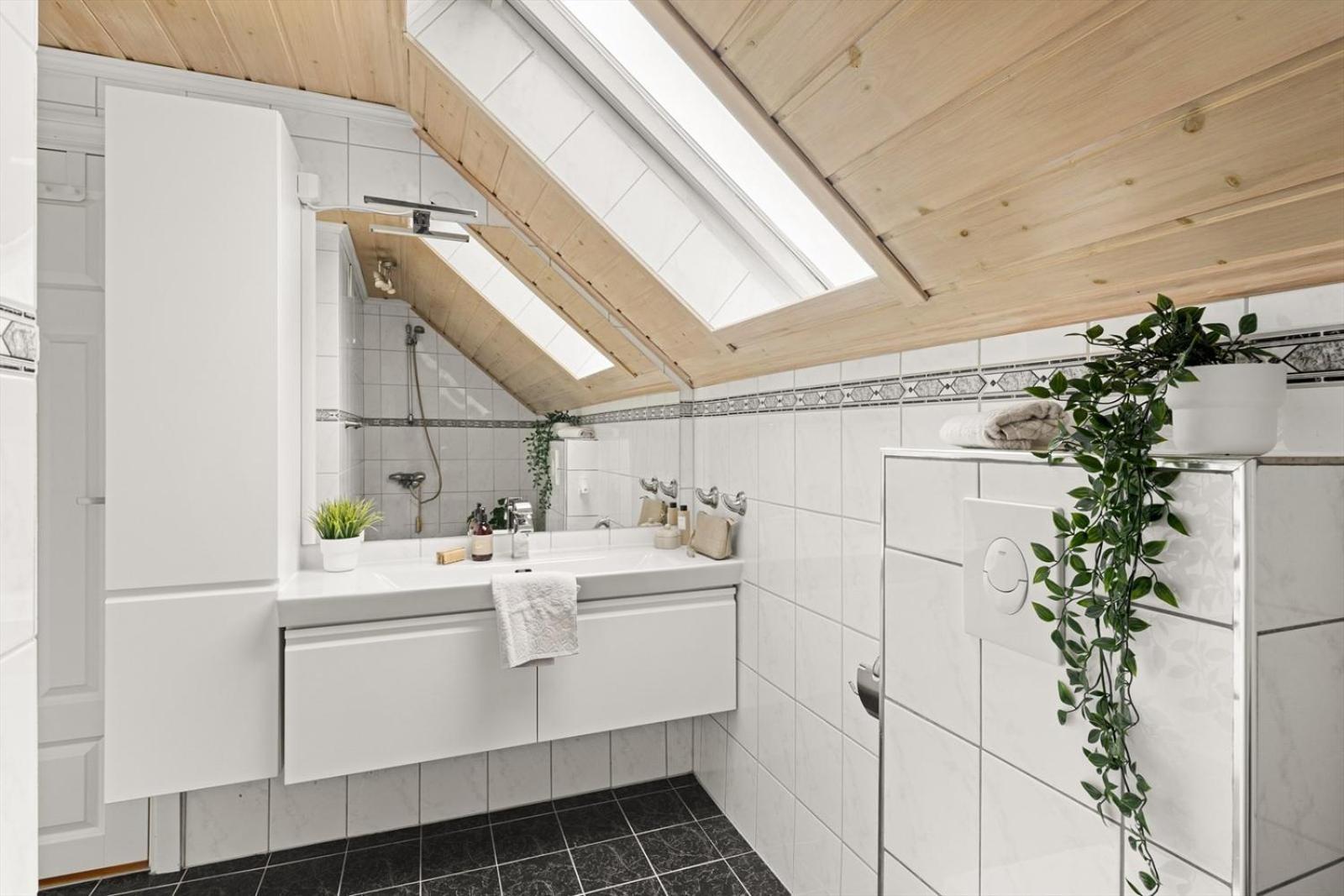A Beautiful 3-Bedroom Apartment With Stunning Views And Free Parking Bergen Esterno foto