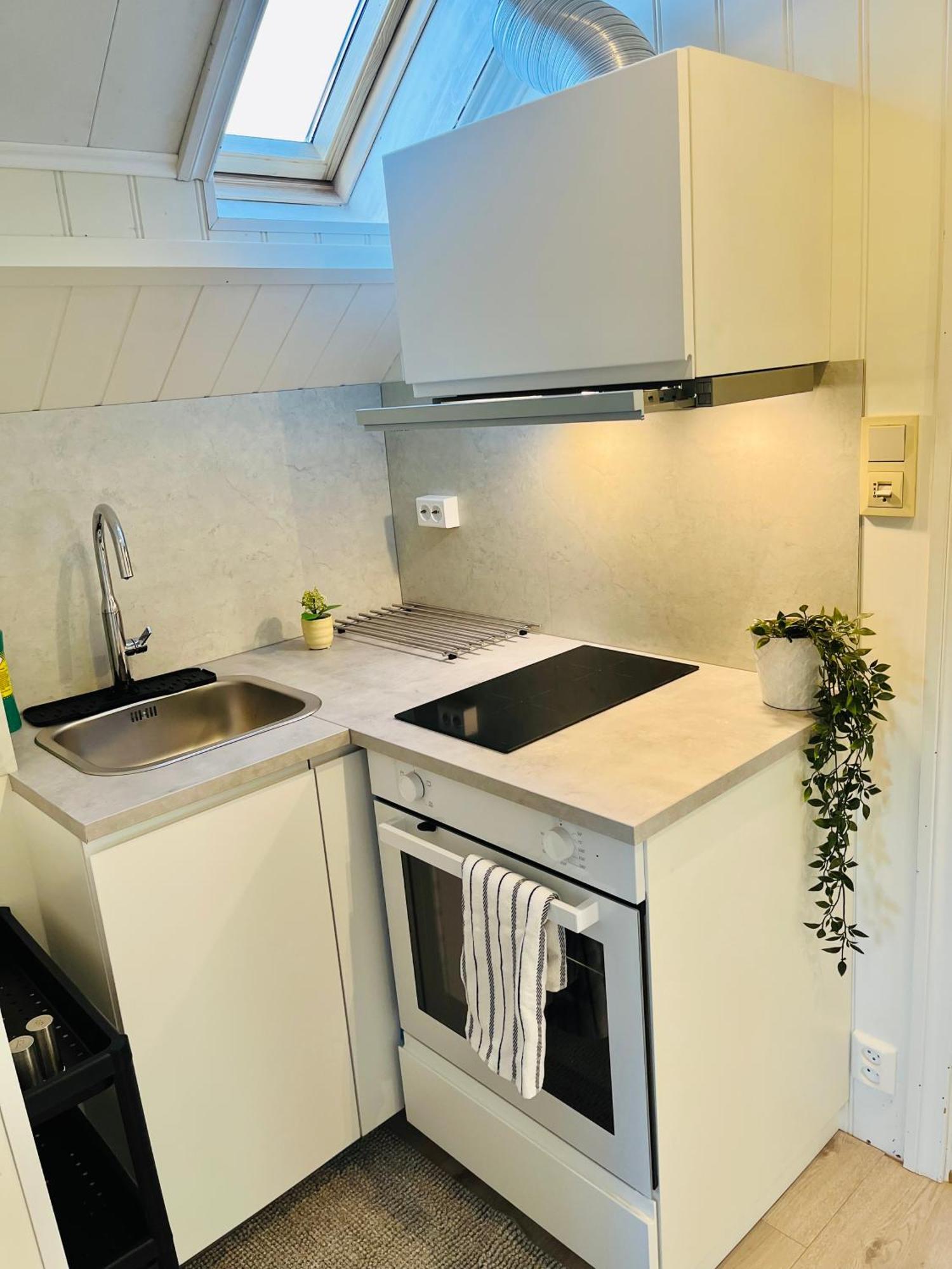A Beautiful 3-Bedroom Apartment With Stunning Views And Free Parking Bergen Esterno foto
